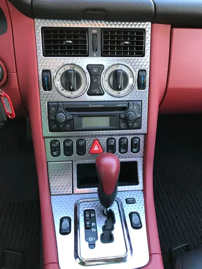 Mercedes-Benz SLK 200 Kompressor — Roadster sportif compressé, 47'000 km seulement — Miniatura 7