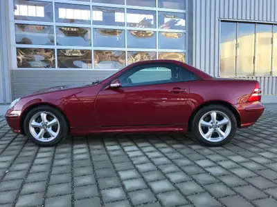 Mercedes-Benz SLK 200 Kompressor — Roadster sportif compressé, 47'000 km seulement — Miniatura 18