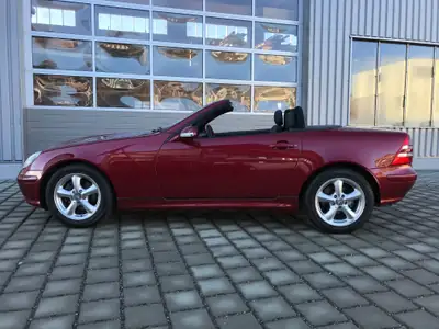 Mercedes-Benz SLK 200 Kompressor — Roadster sportif compressé, 47'000 km seulement — Miniatura 16