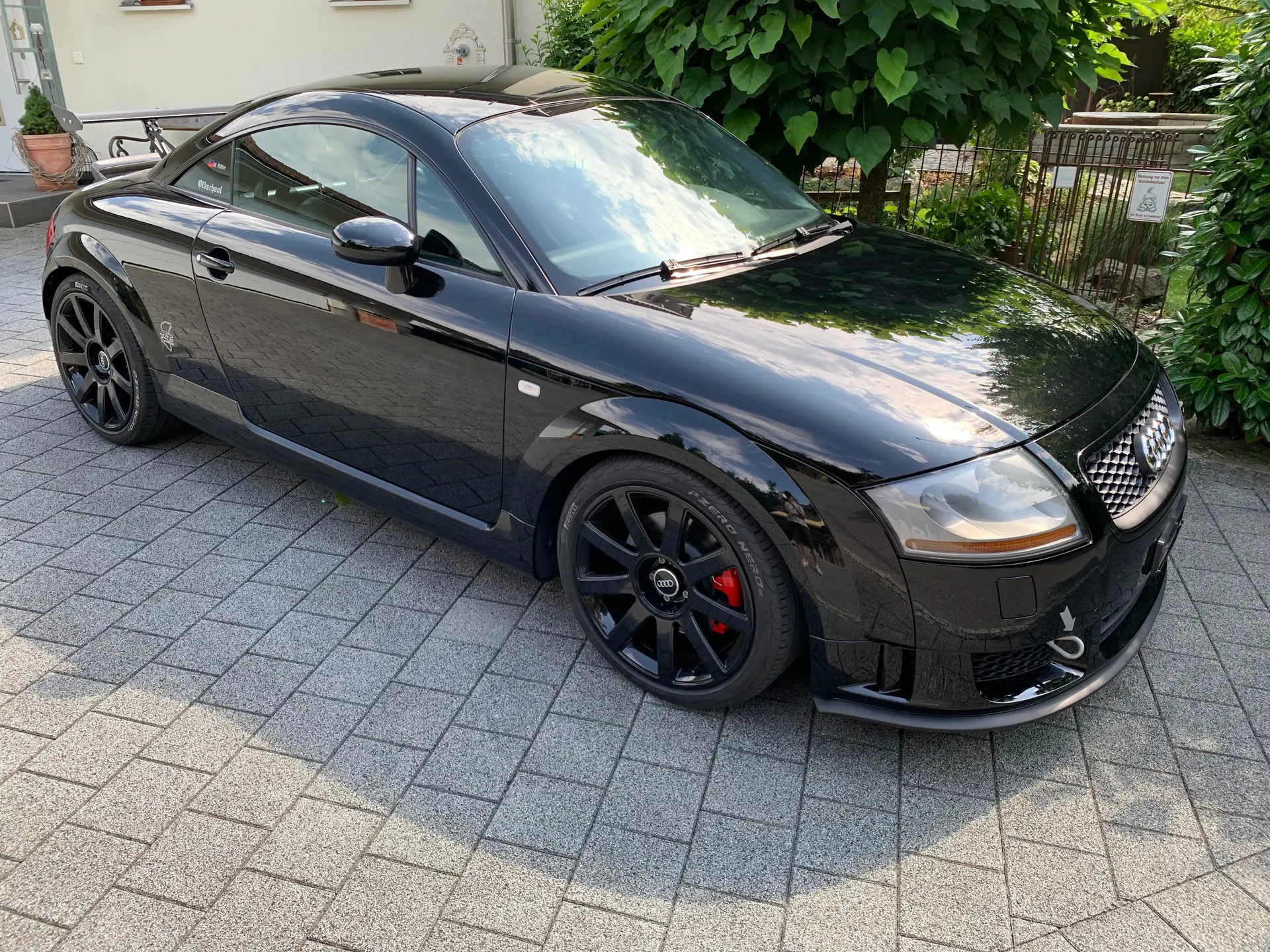 Audi TT Coupé 1.8T Quattro — Sportive iconique, 270 ch de pure adrénaline — Außenansicht
