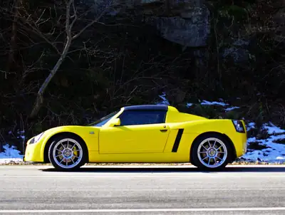 Opel Speedster 2.2 Kompressor — Cabriolet sportif surcompressé, 265 ch, kilométrage préservé — interni