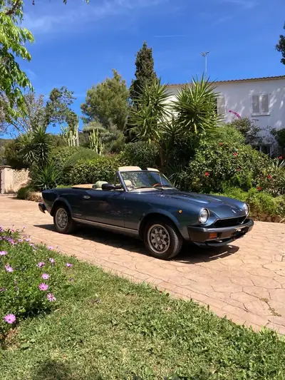 FIAT 124 Spider — Cabriolet de légende 1985, moteur 2.0 essence, sans sinistre — Miniatur 13