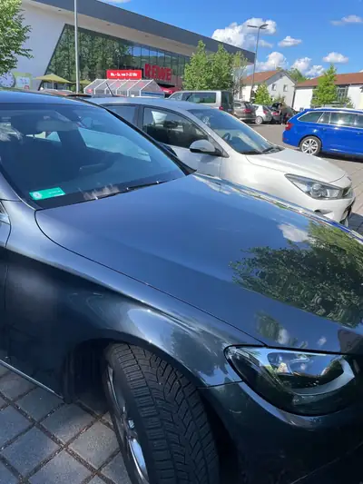 Mercedes-Benz C 180 — Élégance berline avec moteur efficient et 100 000 km — arrière