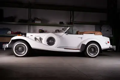 Excalibur Roadster Phaeton IV 1983 — Légende cabriolet avec seulement 4'640 km originaux — Außenansicht
