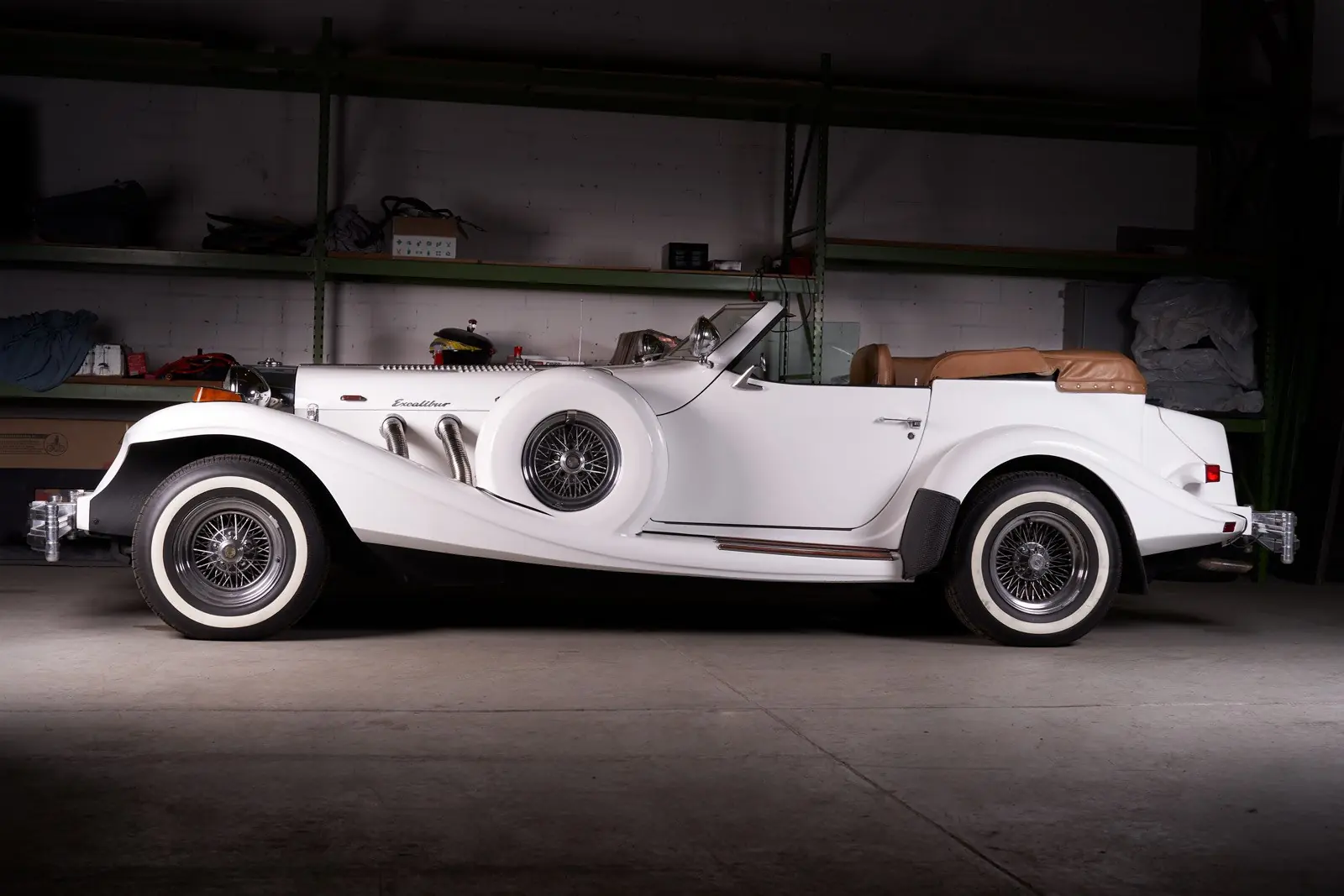 Excalibur Roadster Phaeton IV 1983 — Légende cabriolet avec seulement 4'640 km originaux — Außenansicht