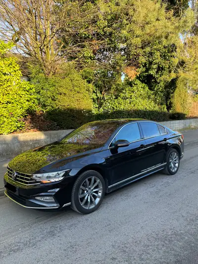 VW Passat TSI 2.0 R-Line — Berline premium 190 ch, état impeccable — vue extérieure