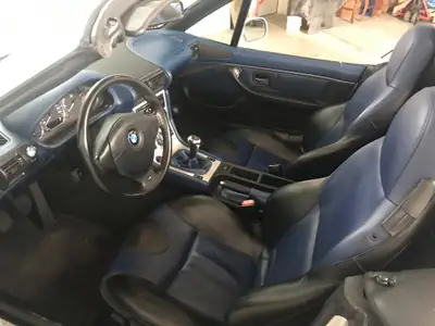 BMW Z3 3.0i Roadster — Cabriolet sportif légendaire, intérieur bicolore, état impeccable — Miniatura 13