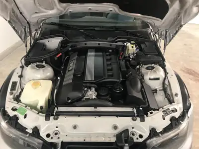 BMW Z3 3.0i Roadster — Cabriolet sportif légendaire, intérieur bicolore, état impeccable — Miniatura 18