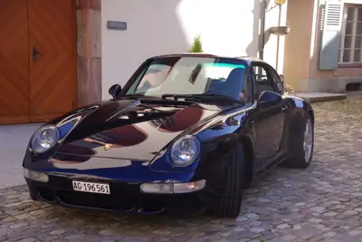 Porsche 911 Carrera 4S 1996 — Légende sportive avec moteur révisionné — Detail