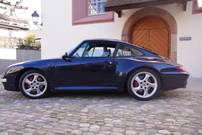 Porsche 911 Carrera 4S 1996 — Légende sportive avec moteur révisionné — Innenraum