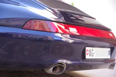 Porsche 911 Carrera 4S 1996 — Légende sportive avec moteur révisionné — Miniatur 8