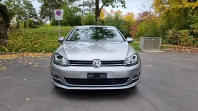 VW Golf VII 1.4 TSI Highline — Berline compacte fiable, 61'000 km seulement — Heckansicht