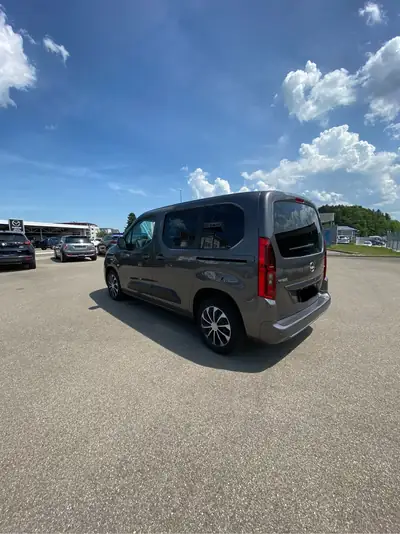 Opel Combo Life 1.5 Diesel — Monospace compact fiable, entretien complet — arrière