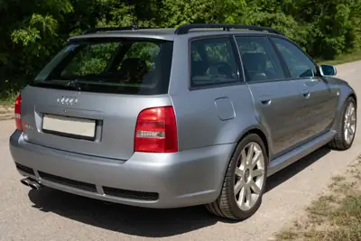 Audi RS4 Avant quattro — Break sport 380 ch, entretien complet documenté — Miniature 7