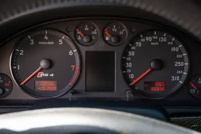 Audi RS4 Avant quattro — Break sport 380 ch, entretien complet documenté — Miniature 11