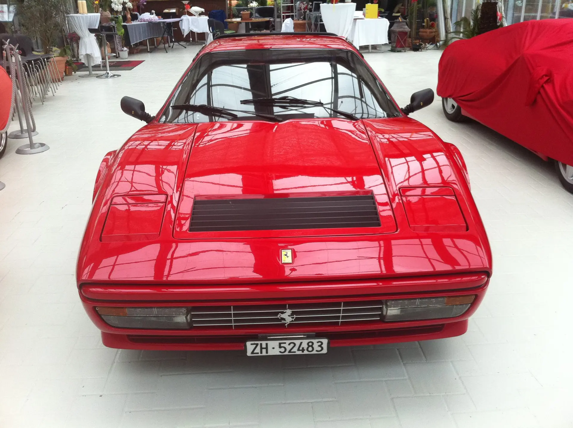 Ferrari 328 GTB 1989 — Chef-d'œuvre italien, 17 500 km, rouge éclatant