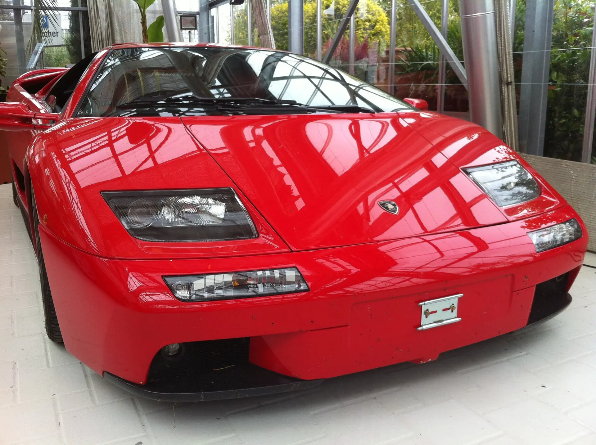 Lamborghini Diablo VT 6.0 2001 — Légende italienne rare, 19'500 km seulement — Außenansicht