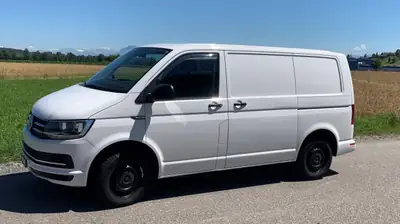 VW T6 2.0 TDI 4Motion — Utilitaire robuste tout-terrain, 236 000 km — exterior view