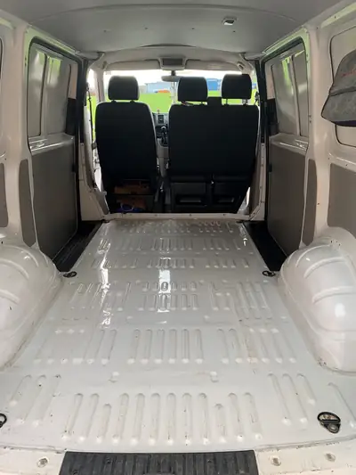 VW T6 2.0 TDI 4Motion — Utilitaire robuste tout-terrain, 236 000 km — Thumbnail 11