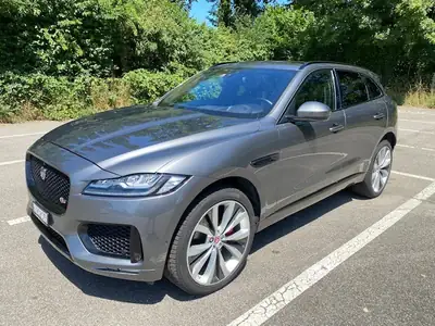 Jaguar F-Pace 3.0 V6 S AWD — SUV premium 380 ch, sans sinistre, 135'000 km — vista esterna