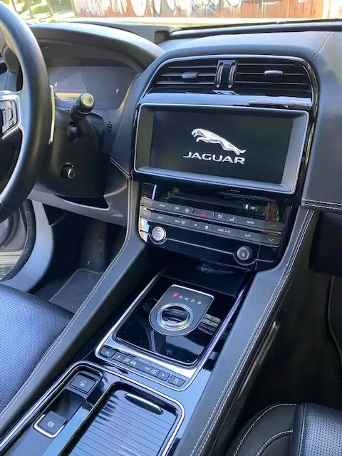Jaguar F-Pace 2016 occasion Duggingen — 4