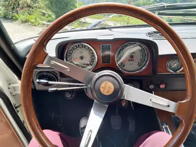 Alfa Romeo Giulia 2000 Berlina 1973 — Classique d'exception, état d'origine préservé — Miniature 8