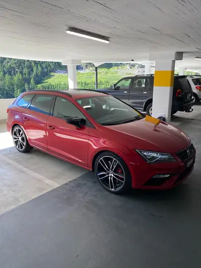SEAT Leon ST Cupra 300 4Drive — Break sportif suralimenté, 300 ch et traction intégrale — exterior view