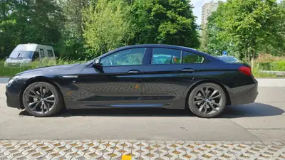 BMW 650i Gran Coupé xDrive — Sportive élégante, 50 000 km seulement — Miniatura 13
