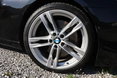 BMW 650i Gran Coupé xDrive — Sportive élégante, 50 000 km seulement — Miniatura 19