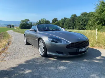 Aston Martin DB9 Volante 2006 — Cabriolet de prestige, 58'000 km, rapport qualité-prix exceptionnel — vista esterna
