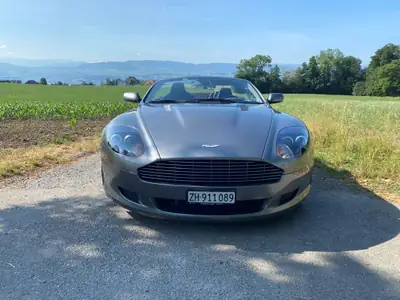 Aston Martin DB9 Volante 2006 — Cabriolet de prestige, 58'000 km, rapport qualité-prix exceptionnel — fianco