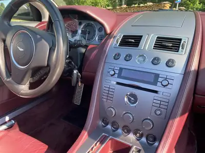 Aston Martin DB9 Volante 2006 — Cabriolet de prestige, 58'000 km, rapport qualité-prix exceptionnel — Miniatura 13