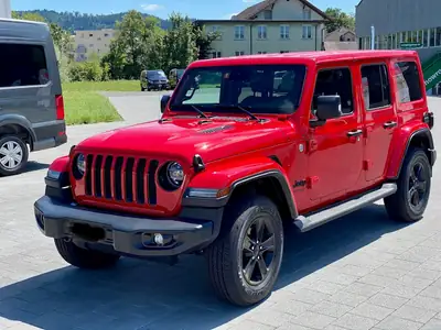 Jeep Wrangler Unlimited Night Eagle — SUV 4x4 robuste, 62'000 km, garantie constructeur — Heckansicht