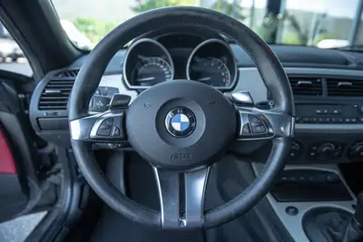 BMW Z4 3.0i Roadster 2005 — Cabriolet sportif légendaire, moteur 231 ch — Thumbnail 9