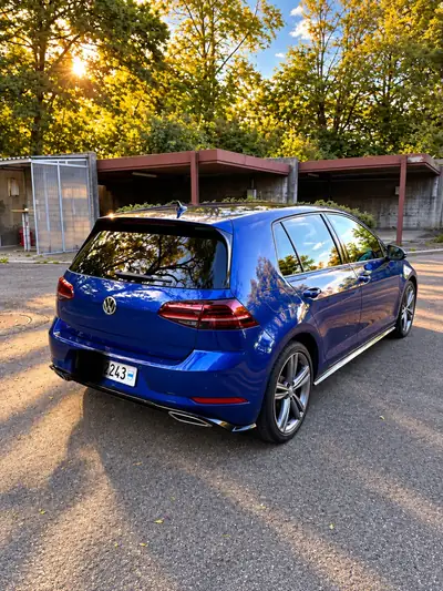 VW Golf 2.0 TDI Highline — Diesel efficace, toit panoramique, sans sinistre — dettaglio