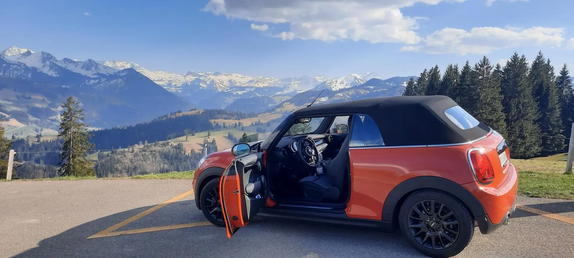 MINI Cooper Cabriolet — Roadster stylisé, 4 roues hiver incluses, expertise garantie