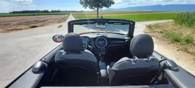 MINI Cooper Cabriolet — Roadster stylisé, 4 roues hiver incluses, expertise garantie — Miniature 10