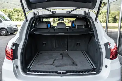 Porsche Cayenne Turbo TECHART MAGNUM — 580 ch, quasi-neuf, un seul propriétaire — Miniatura 12