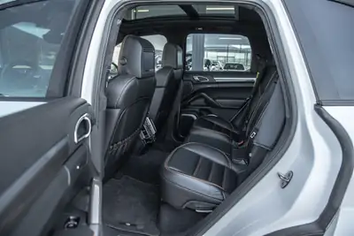 Porsche Cayenne Turbo TECHART MAGNUM — 580 ch, quasi-neuf, un seul propriétaire — Miniatura 15