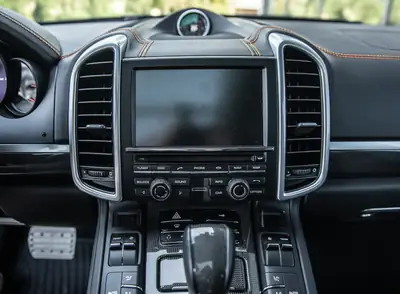 Porsche Cayenne Turbo TECHART MAGNUM — 580 ch, quasi-neuf, un seul propriétaire — Miniatura 28