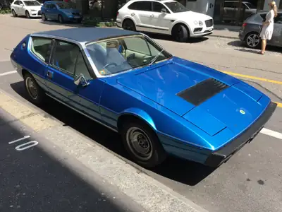 Lotus Elite 1975 — Chef-d'œuvre britannique, motorisation 155 ch authentique — vue extérieure