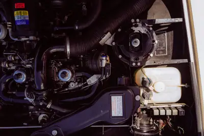 Rolls-Royce Silver Spirit I — Chef-d'œuvre britannique de 1983, seulement 35'000 km — Miniature 13