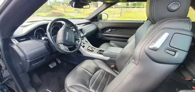 Land Rover Range Rover Evoque Cabriolet — SUV décapotable premium, 241 ch et transmission intégrale — intérieur