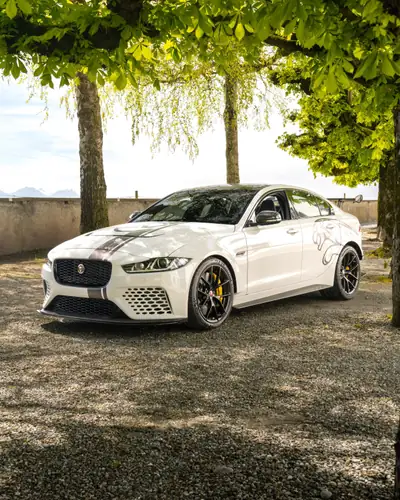 Jaguar XE SVO Project 8 — 1/62 exemplaires mondiaux avec Track Pack et garantie constructeur — dettaglio