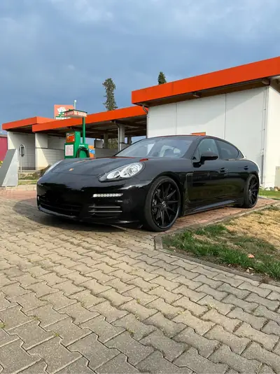 Porsche Panamera 4 3.6 PDK — Berline sportive premium, sans accident, freins neufs — side view