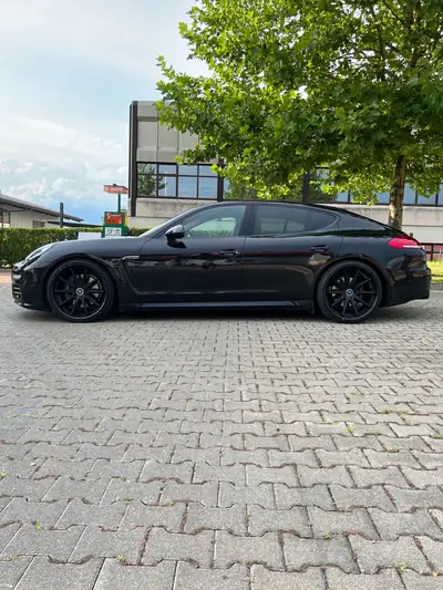 Porsche Panamera 4 3.6 PDK — Berline sportive premium, sans accident, freins neufs — dashboard