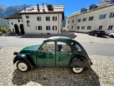 Citroën 2CV6 Spécial — L'icône française authentique, 107'000 km, sans sinistre — Heckansicht