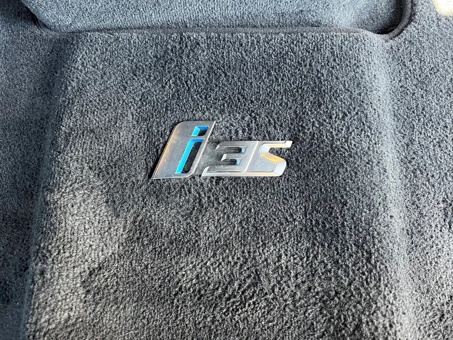 BMW i3s (120Ah) 2019 — Citadine électrique premium, 39 500 km seulement — Außenansicht