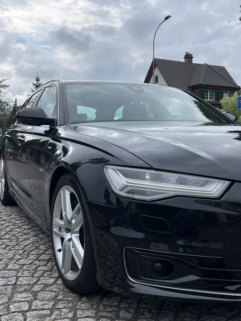 Audi A6 3.0 TDI V6 Quattro — Break élégant, moteur performant, boîte neuve — vue extérieure