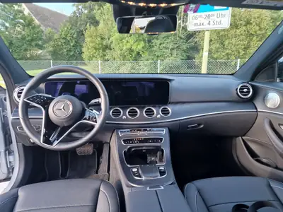 Mercedes-Benz E 300 de 4Matic — Berline hybride diesel rechargeable, 144 000 km, garantie constructeur — Innenraum